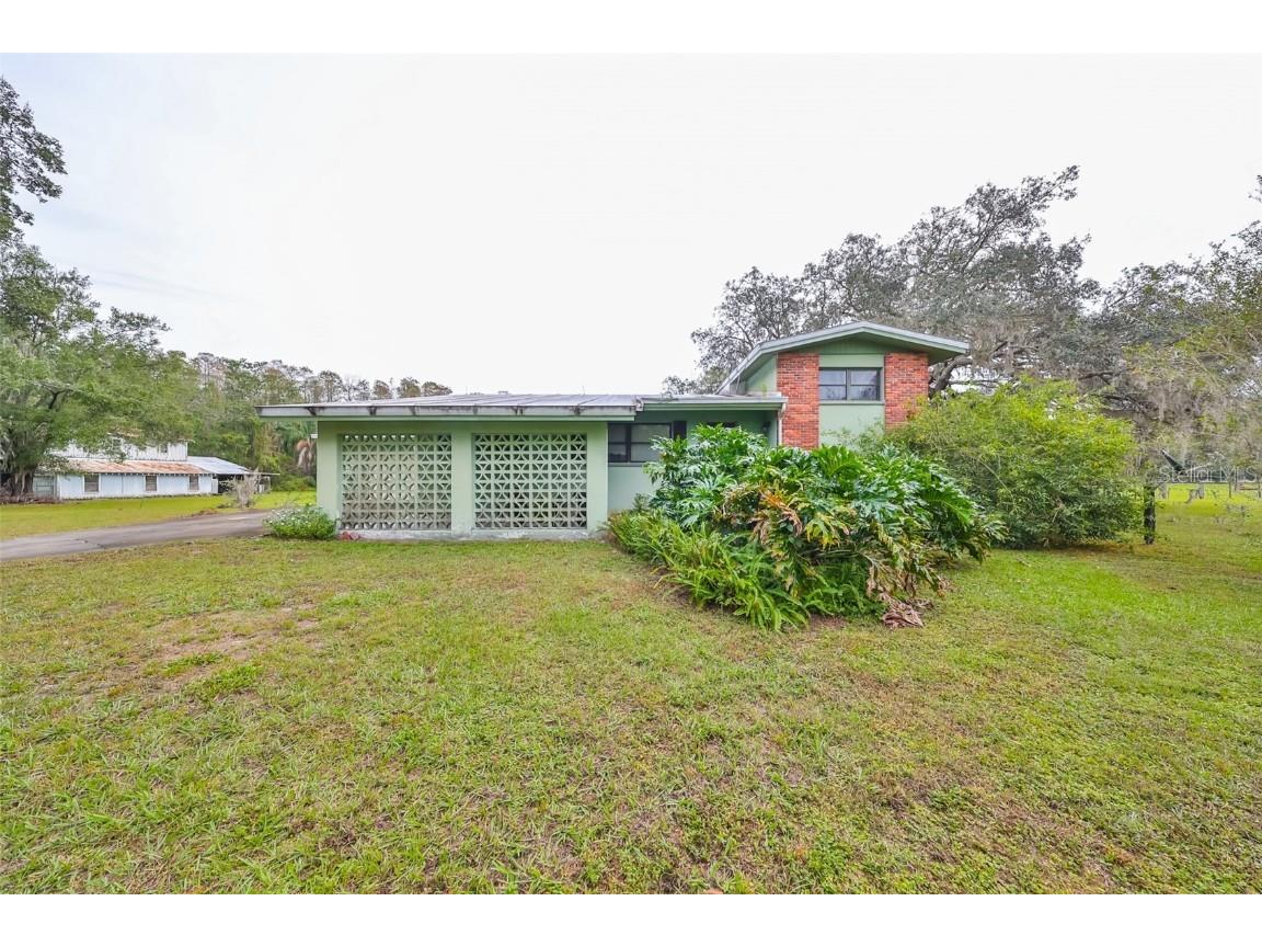 125 Meadows Drive Tarpon Springs FL 34688 TB8323605 image1