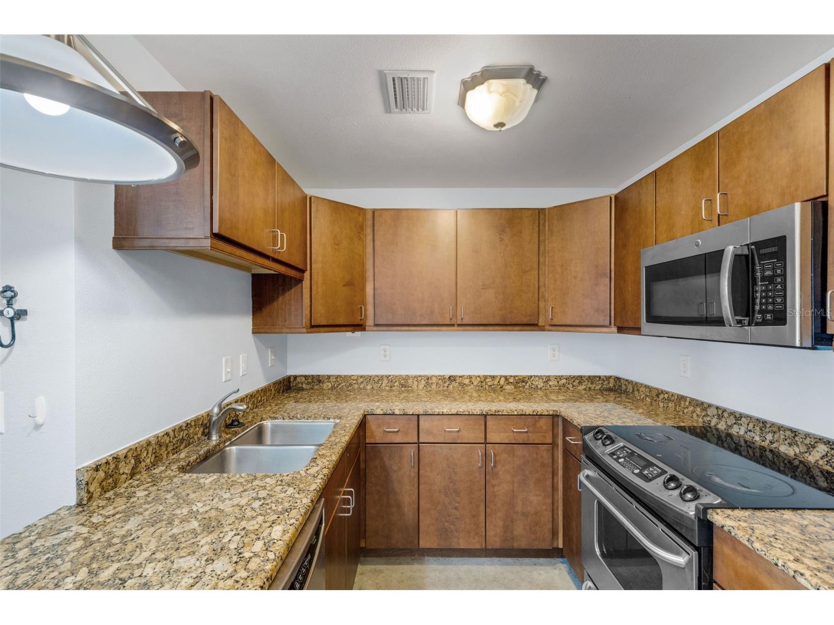 125 N Kentucky Avenue #303 Lakeland FL 33801 L4962245 image14