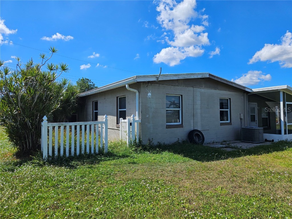 125 Poinsettia Circle NE Port Charlotte FL 33952 TB8438826 image4