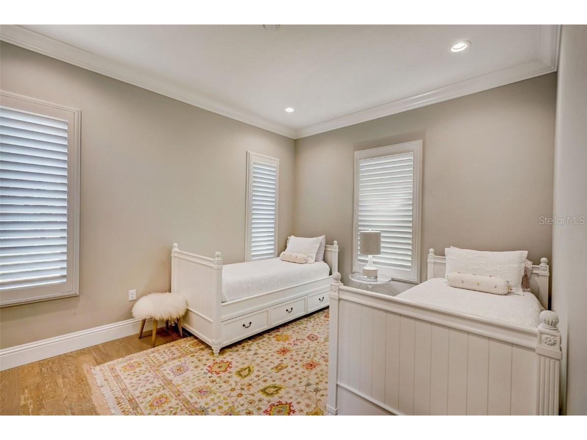 125 S Blvd Of Presidents Sarasota FL 34236 A4449134 image23