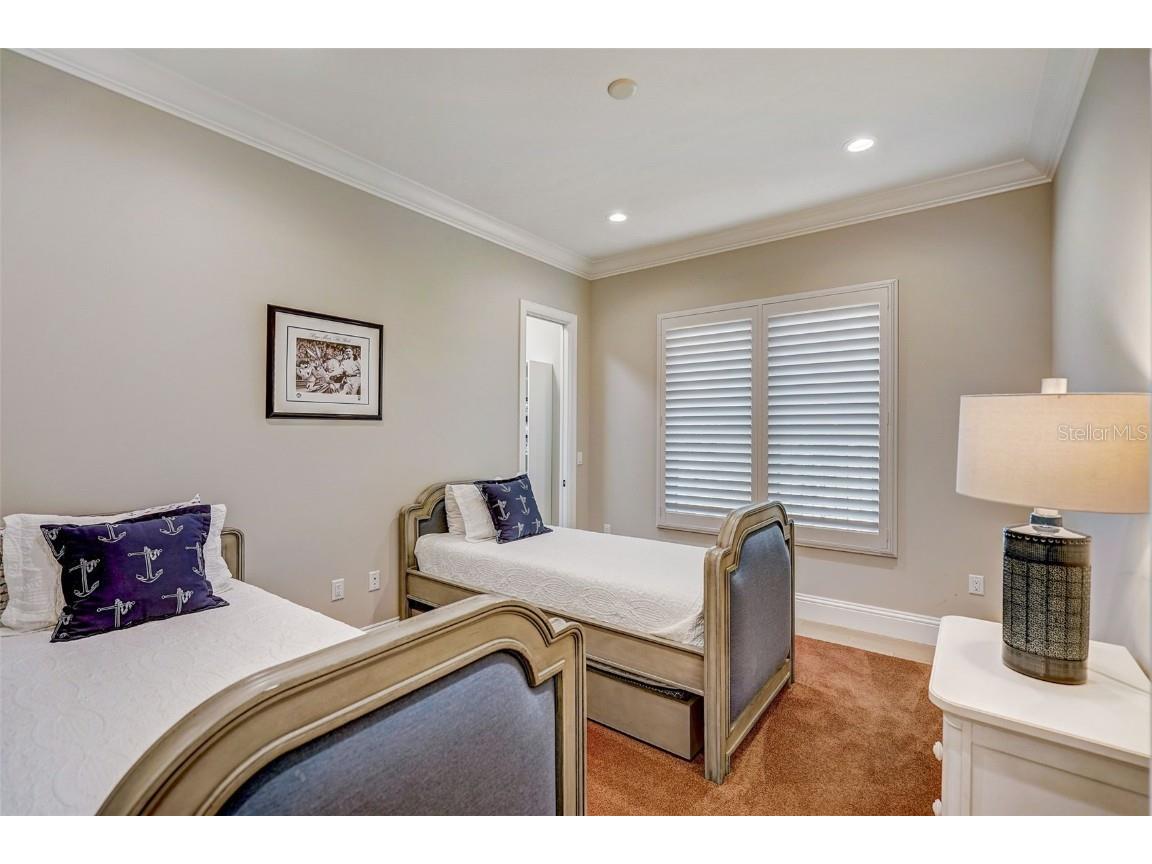 125 S Blvd Of Presidents Sarasota FL 34236 A4449134 image28