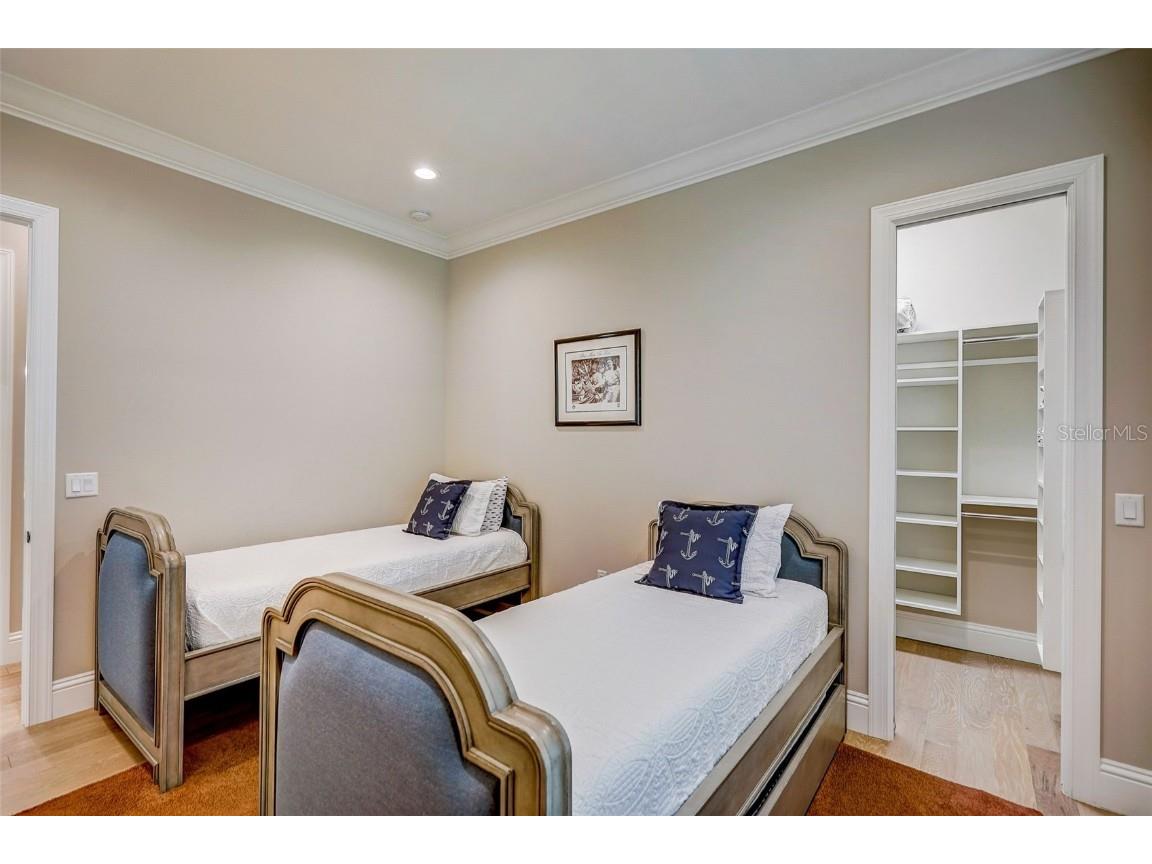 125 S Blvd Of Presidents Sarasota FL 34236 A4449134 image29