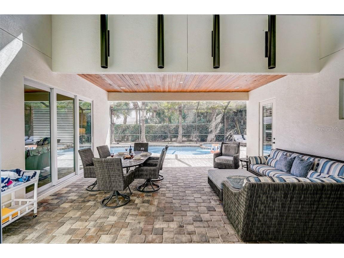 125 S Blvd Of Presidents Sarasota FL 34236 A4449134 image55