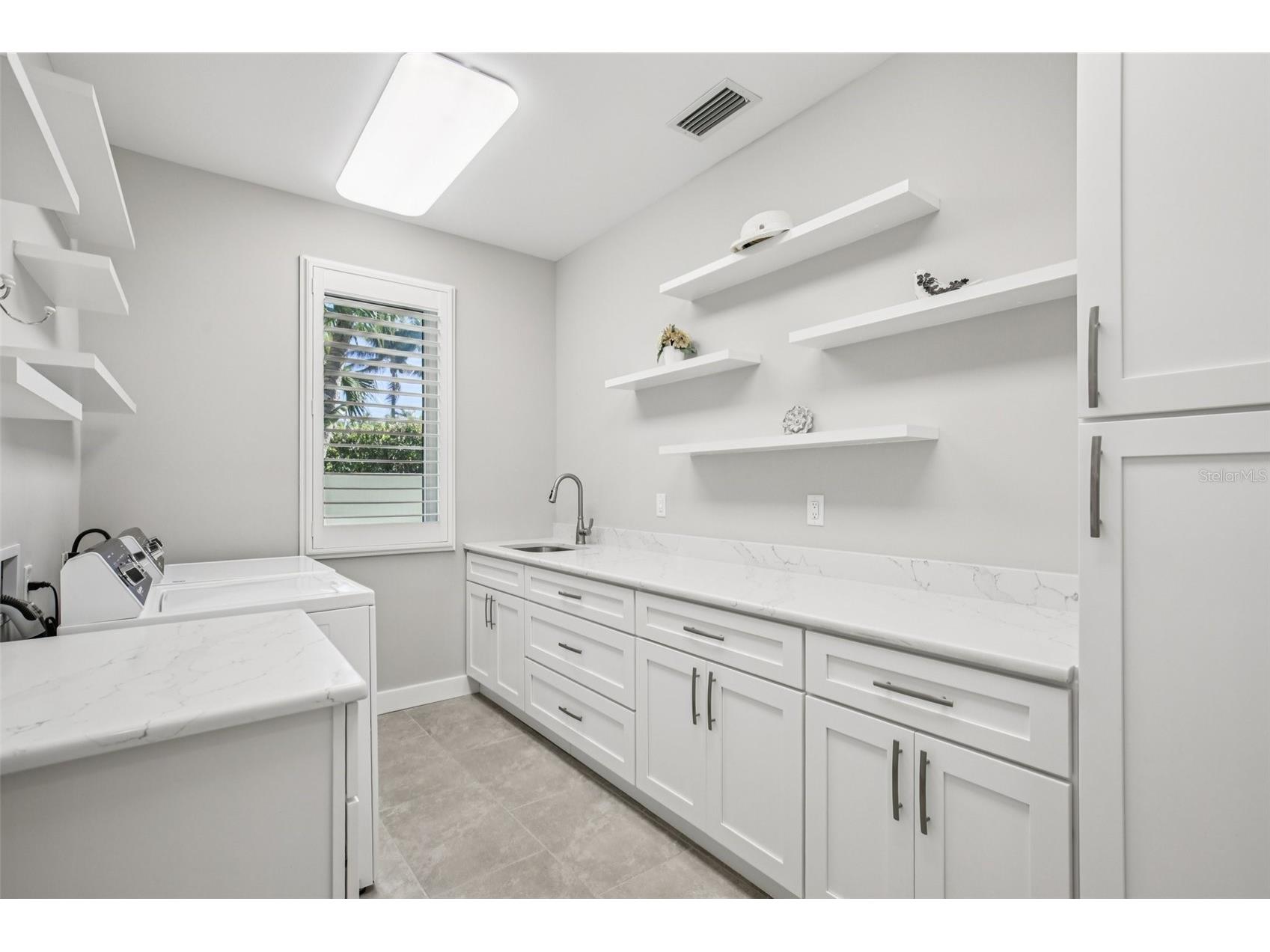 125 S Blvd Of Presidents Sarasota FL 34236 A4449134 image20