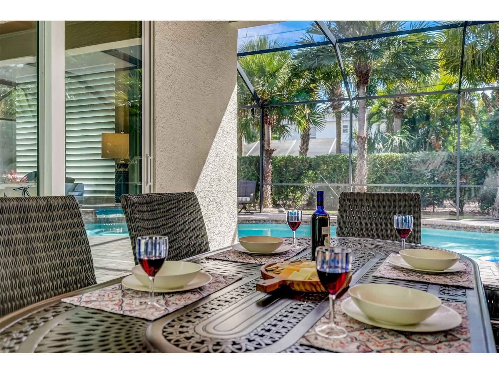 125 S Blvd Of Presidents Sarasota FL 34236 A4449134 image3
