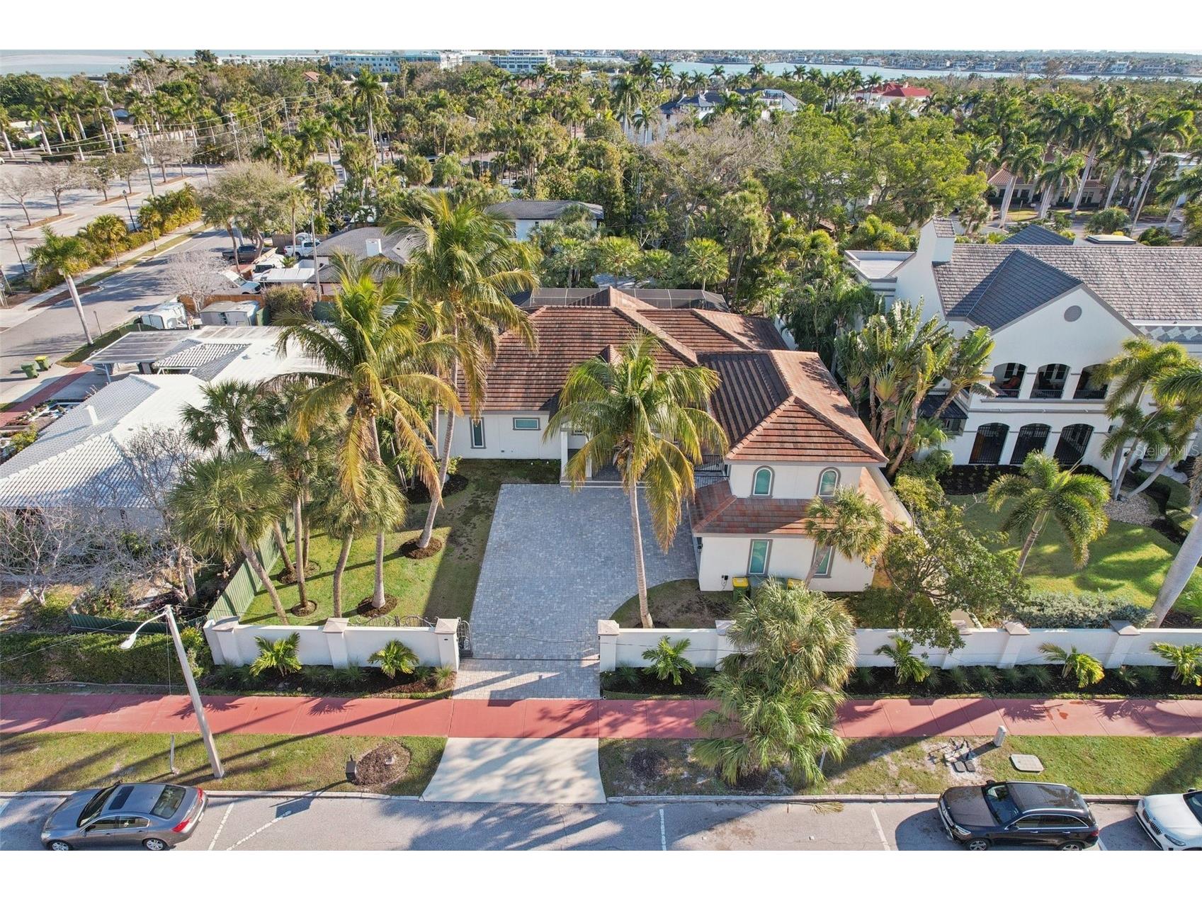 125 S Blvd Of Presidents Sarasota FL 34236 A4680622 image54