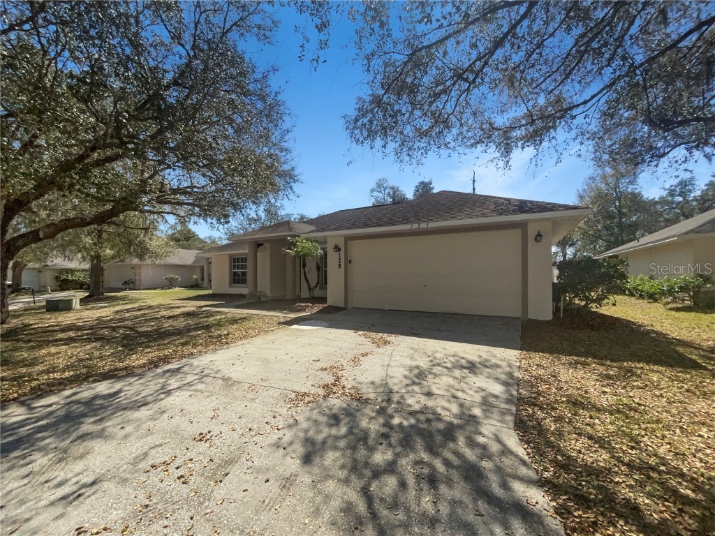 125 Secluded Oak Court Davenport FL 33896 O6183704 image1