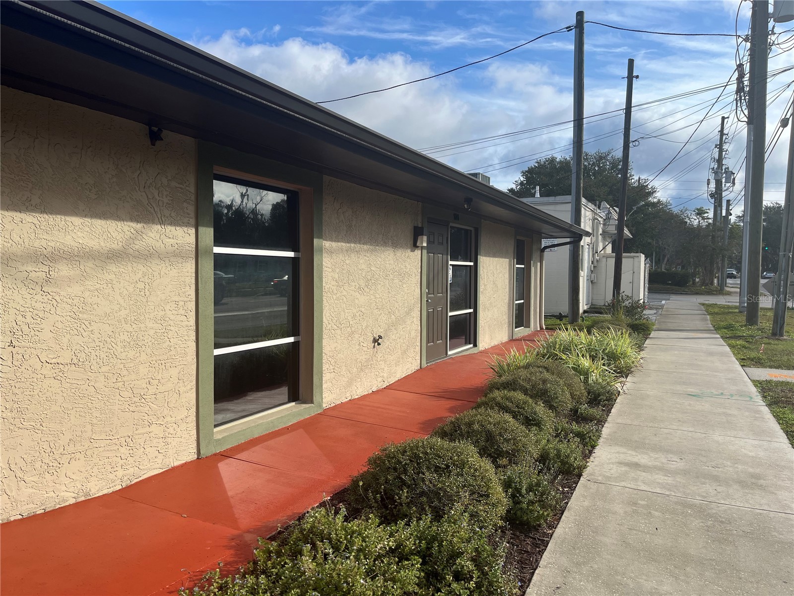 125 W Plymouth Ave Ste. 121 Road #121 Deland FL 32720 V4947288 image1