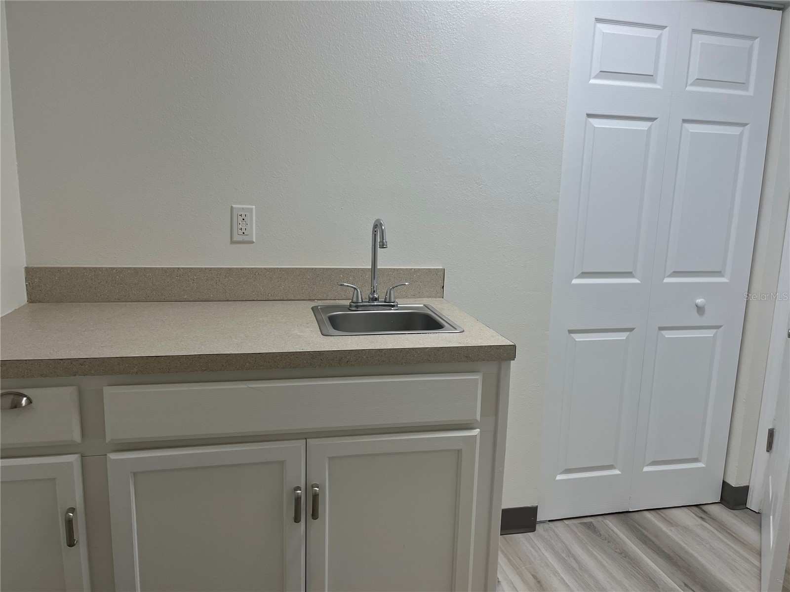 125 W Plymouth Ave Ste. 121 Road #121 Deland FL 32720 V4947288 image16