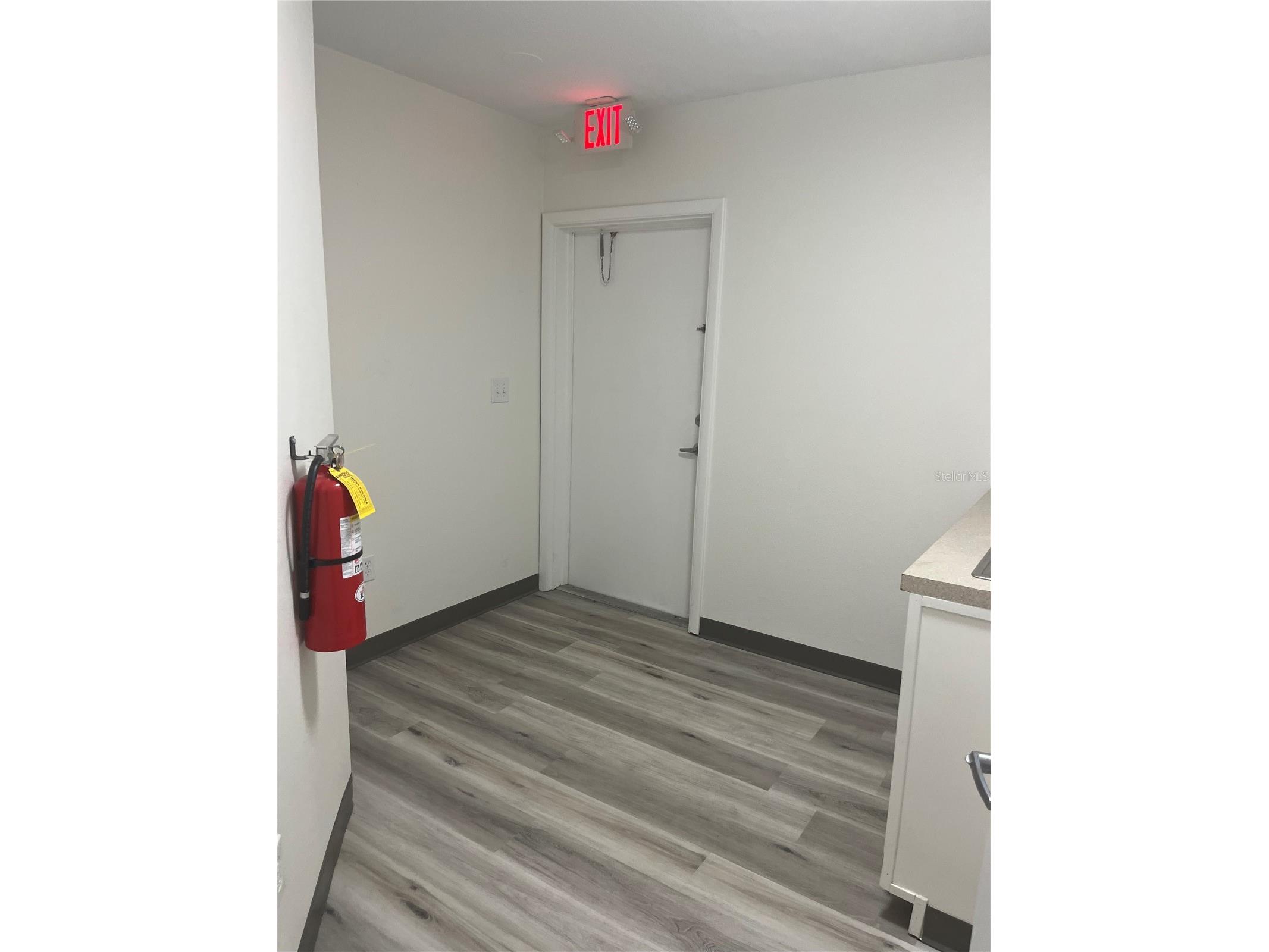 125 W Plymouth Ave Ste. 121 Road #121 Deland FL 32720 V4947288 image17