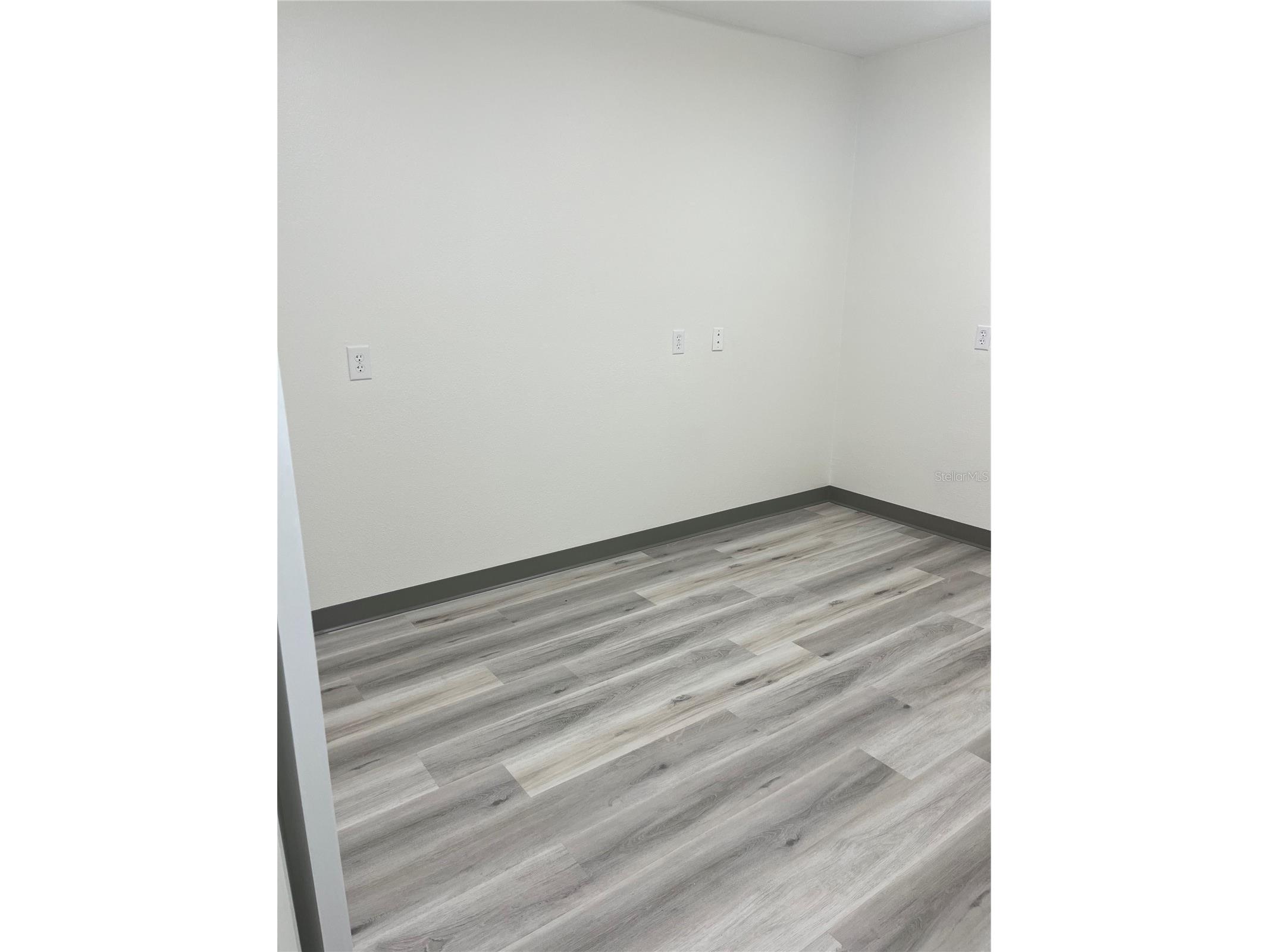 125 W Plymouth Ave Ste. 121 Road #121 Deland FL 32720 V4947288 image18