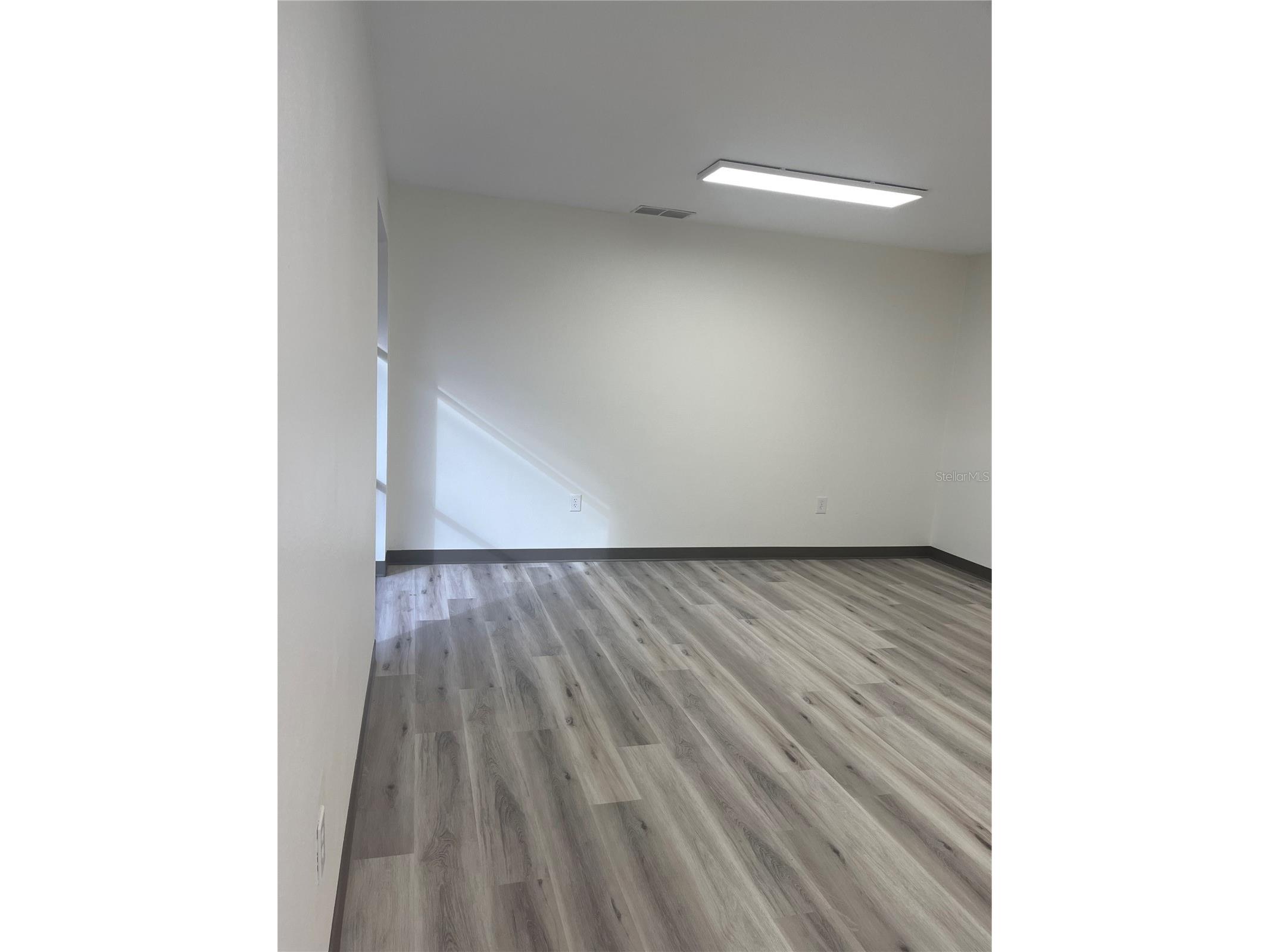 125 W Plymouth Ave Ste. 121 Road #121 Deland FL 32720 V4947288 image4