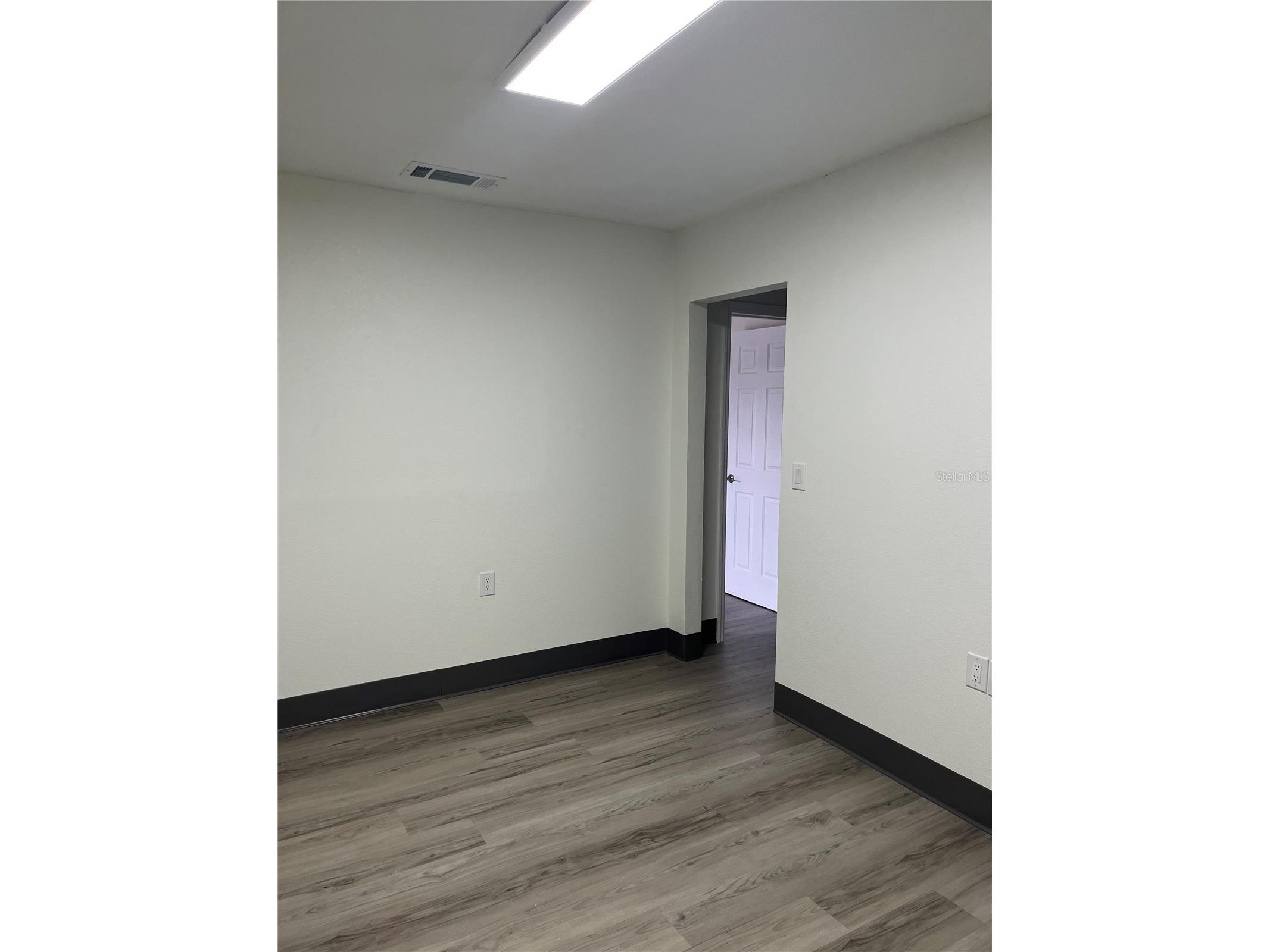 125 W Plymouth Ave Suite 125c Deland FL 32720 V4947286 image26