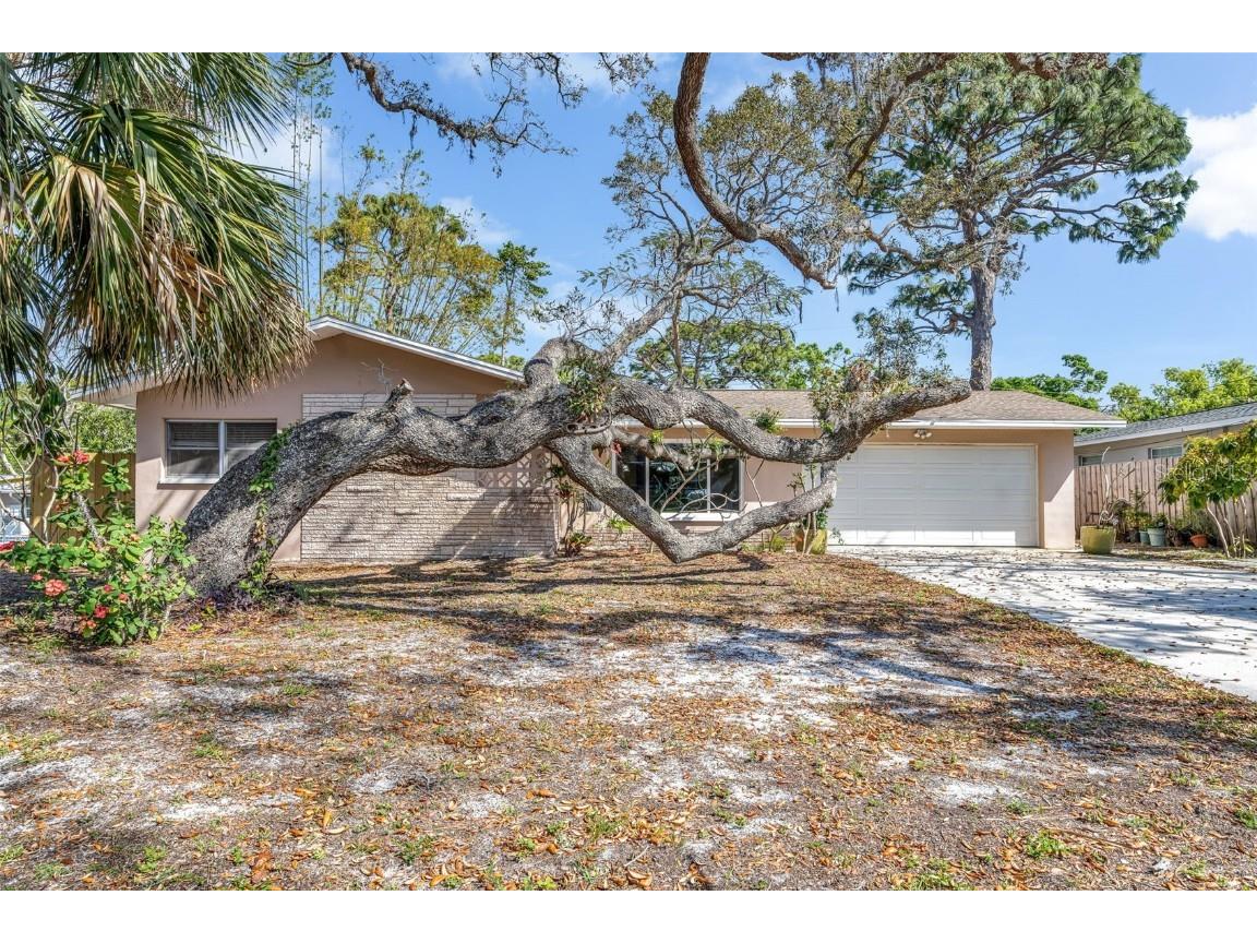 1250 12th Court SW Largo FL 33770 TB8369391 image1