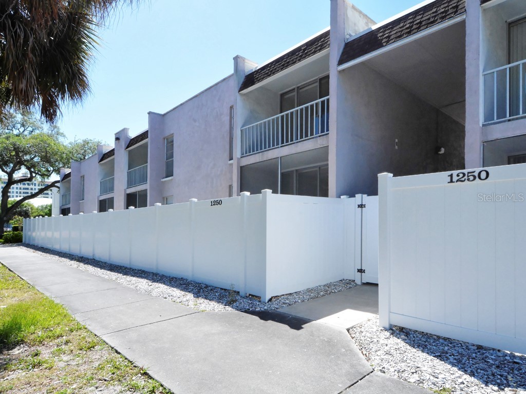 1250 2nd Street #104 Sarasota FL 34236 A4602978 image1