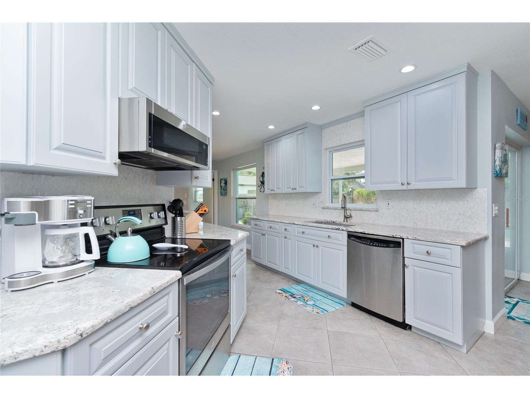 1250 Dinnerbell Lane E Dunedin FL 34698 TB8484123 image16