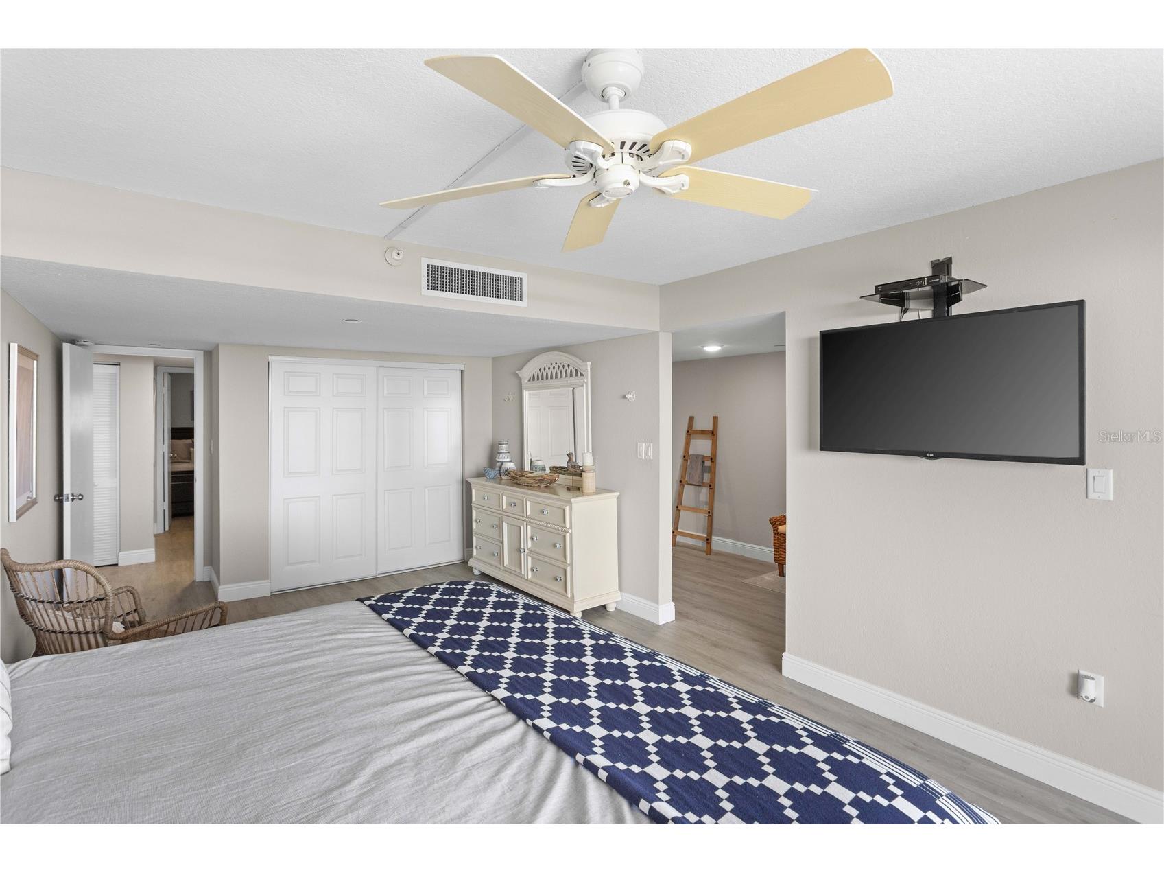1250 Gulf Boulevard #302 Clearwater Beach FL 33767 TB8517352 image36