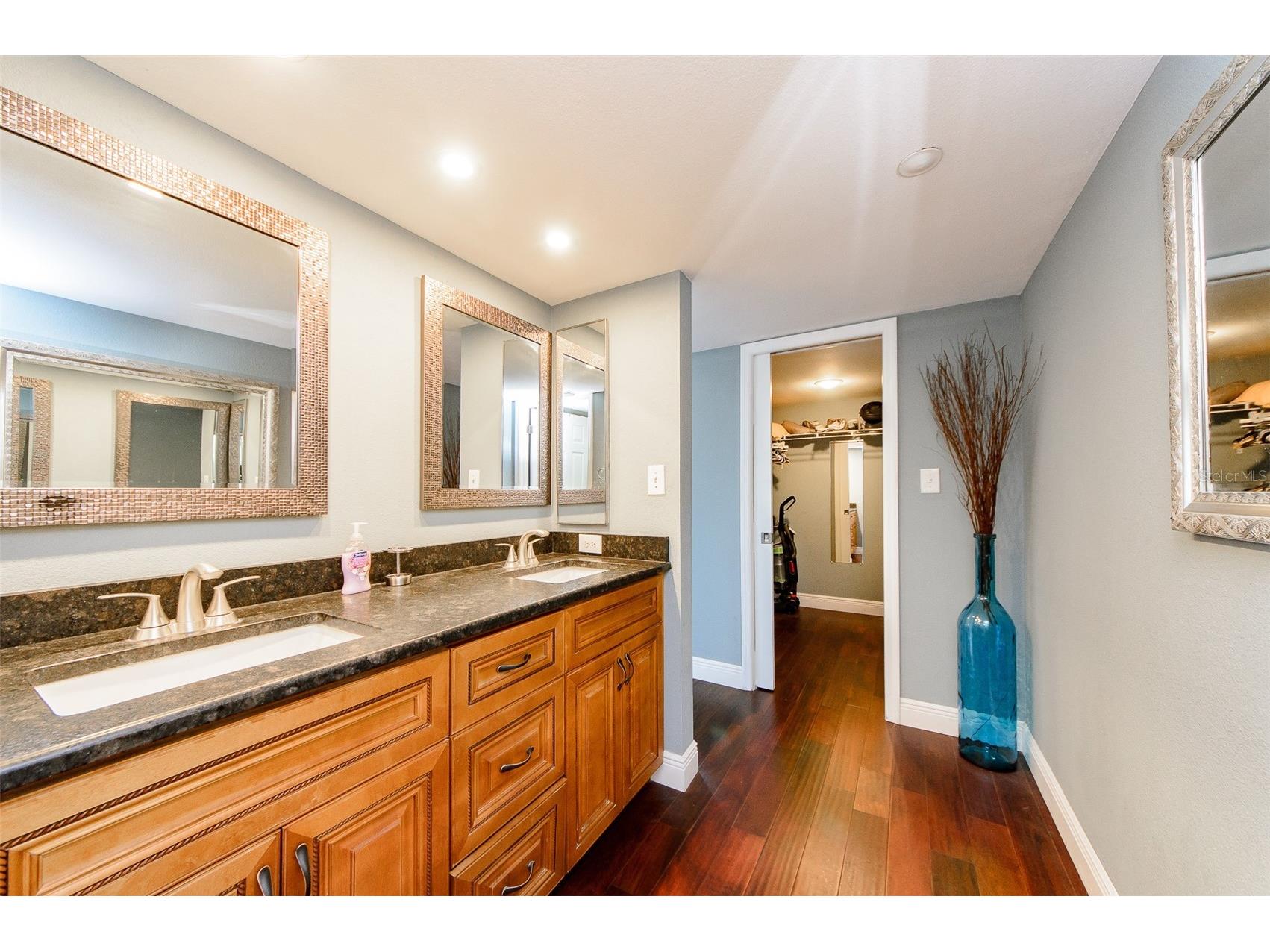 1250 Gulf Boulevard #703 Clearwater Beach FL 33767 TB8478506 image18