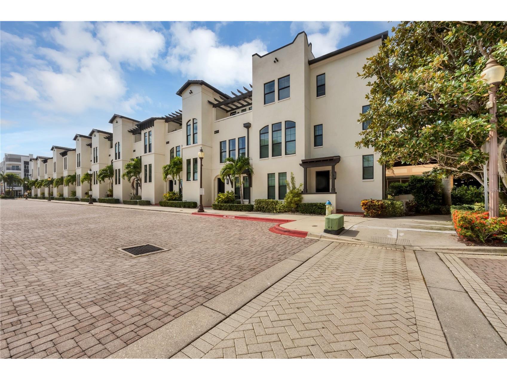 1250 May Lane Sarasota FL 34236 A4686686 image1