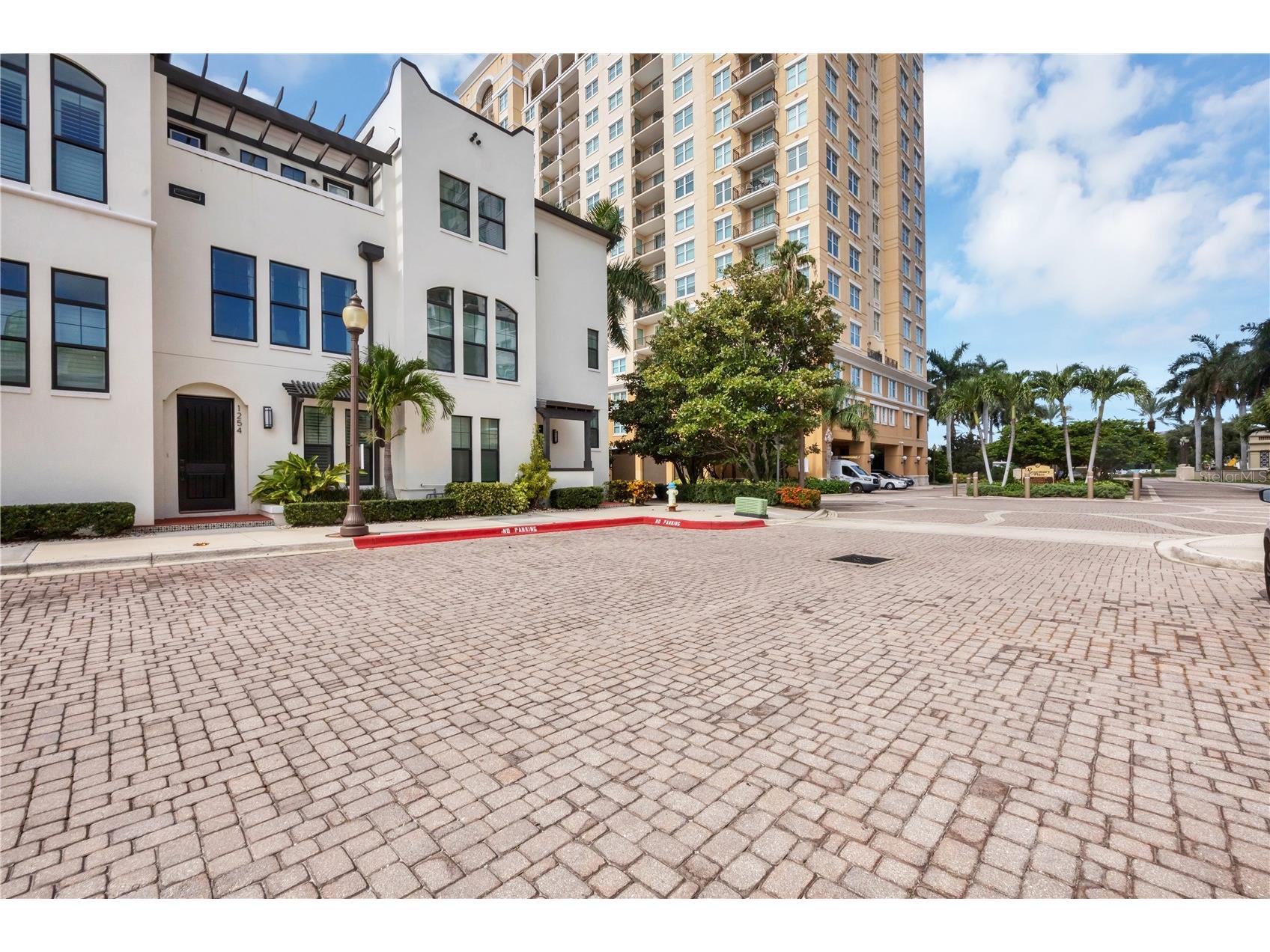 1250 May Lane Sarasota FL 34236 A4686686 image2