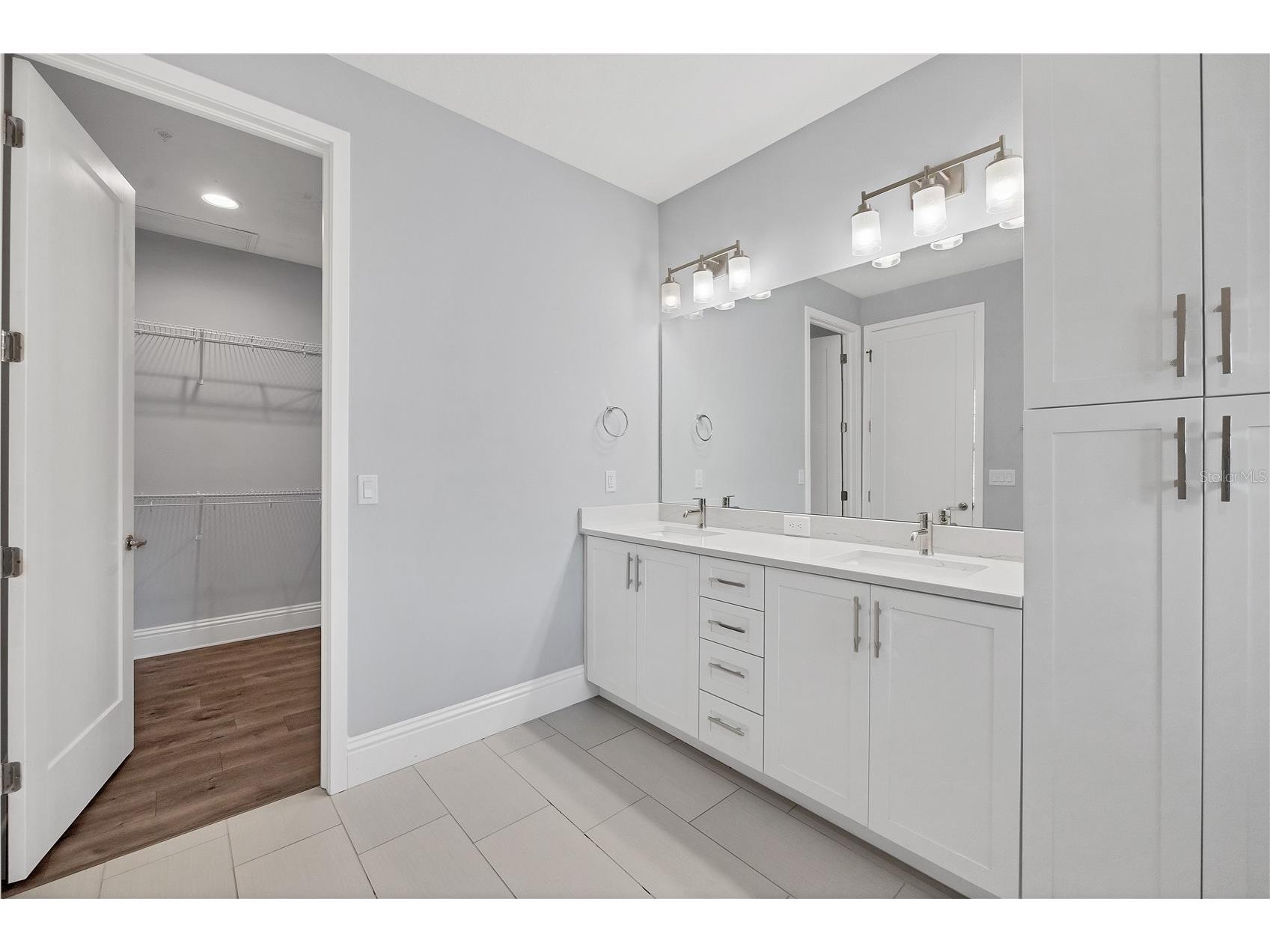 1250 May Lane Sarasota FL 34236 A4686686 image20