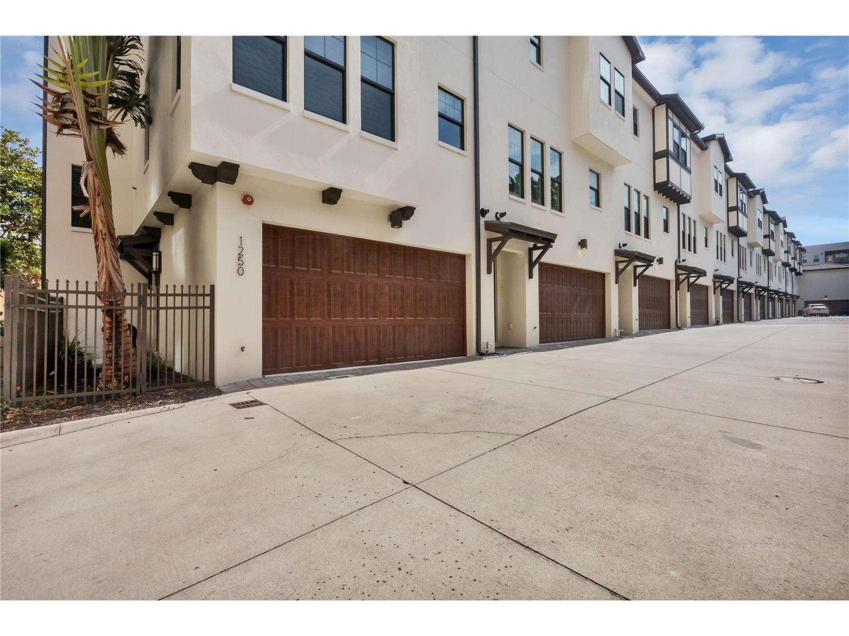 1250 May Lane Sarasota FL 34236 A4686686 image30