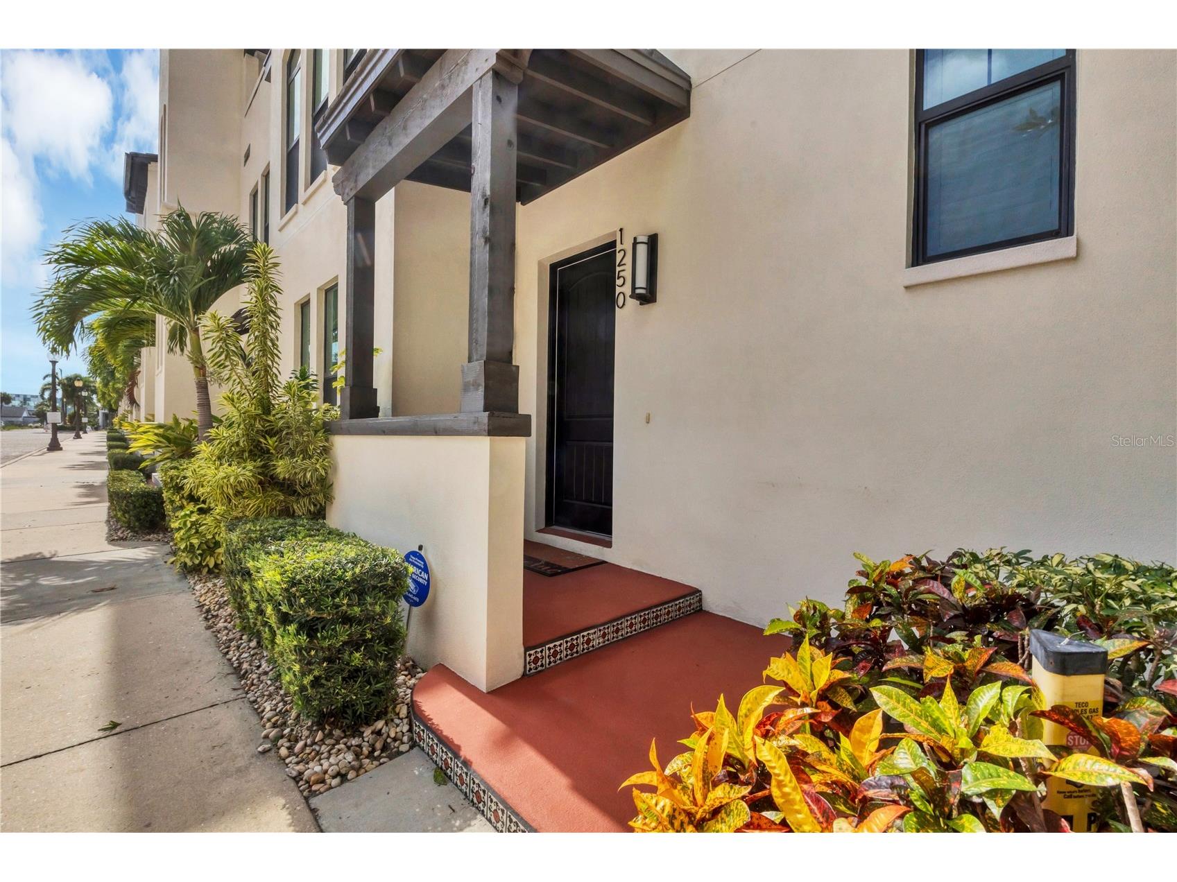 1250 May Lane Sarasota FL 34236 A4686686 image4