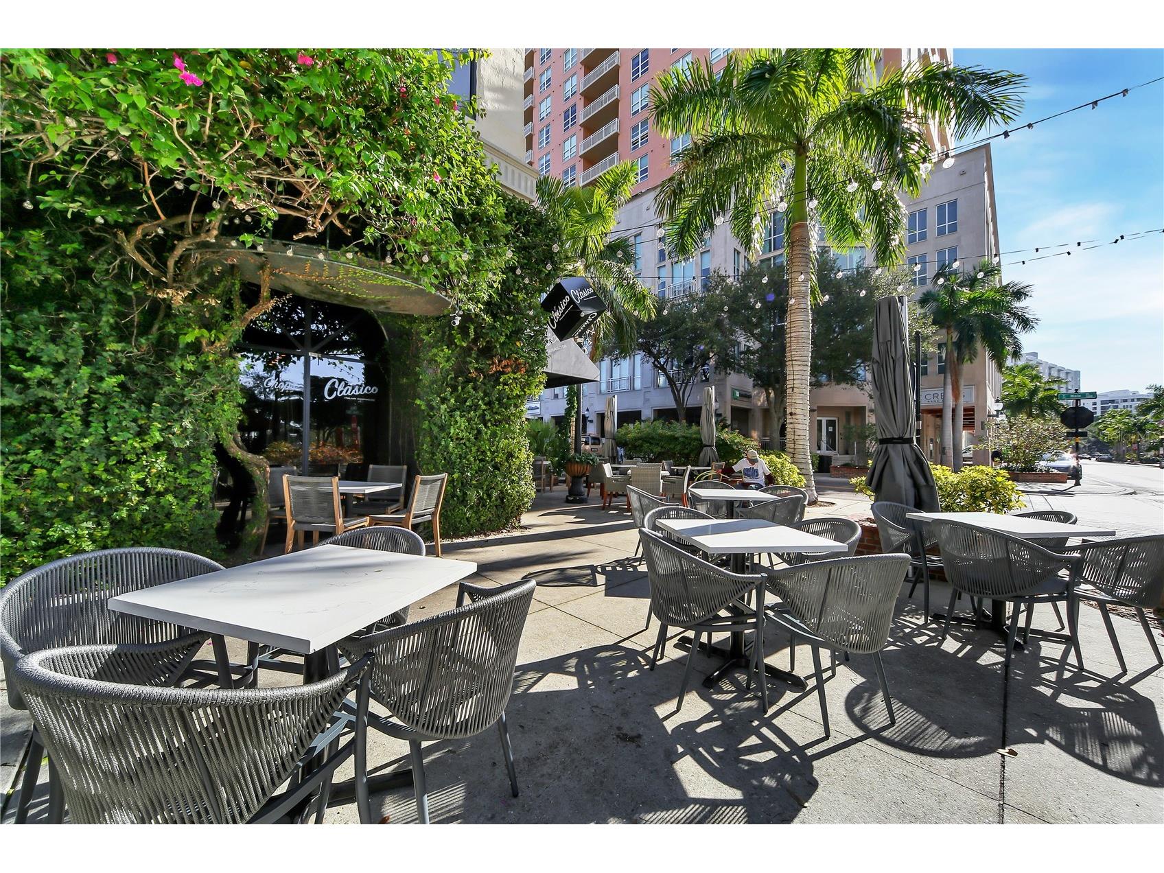 1250 May Lane Sarasota FL 34236 A4686686 image44