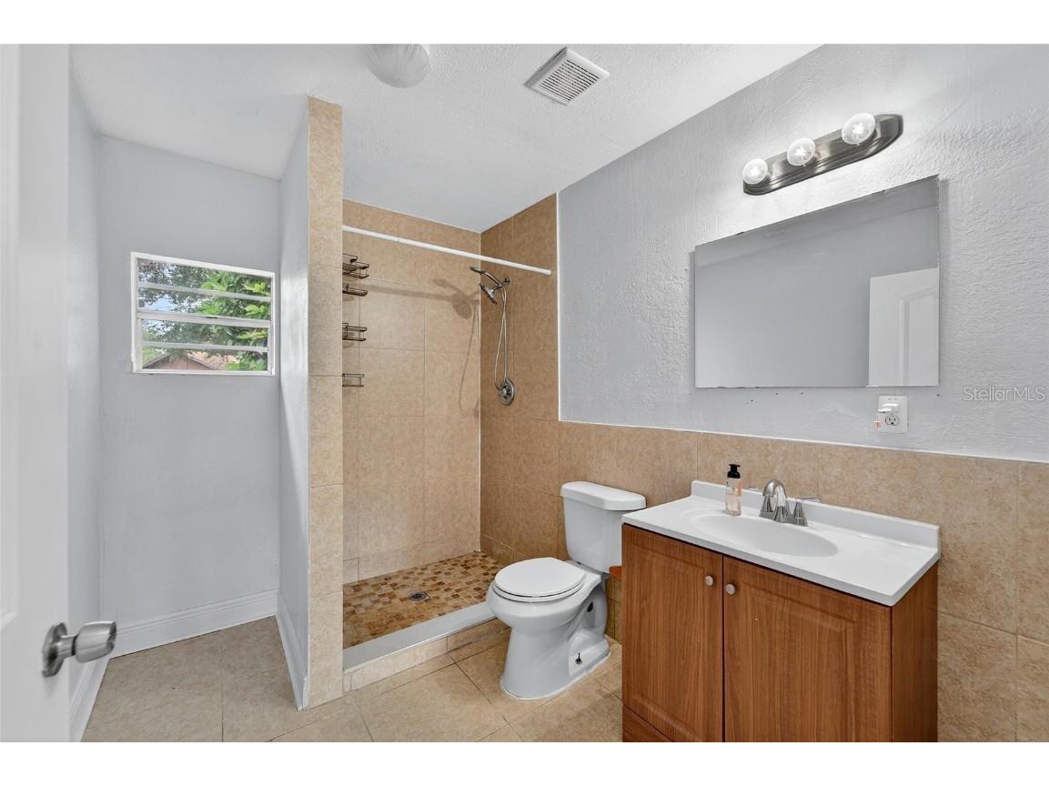 1250 Mitchell Street Lakeland FL 33801 TB8412197 image40