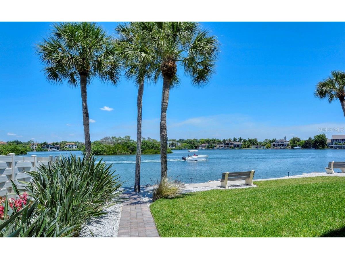 1250 N Portofino Drive #102MAR Sarasota FL 34242 A4522405 image38