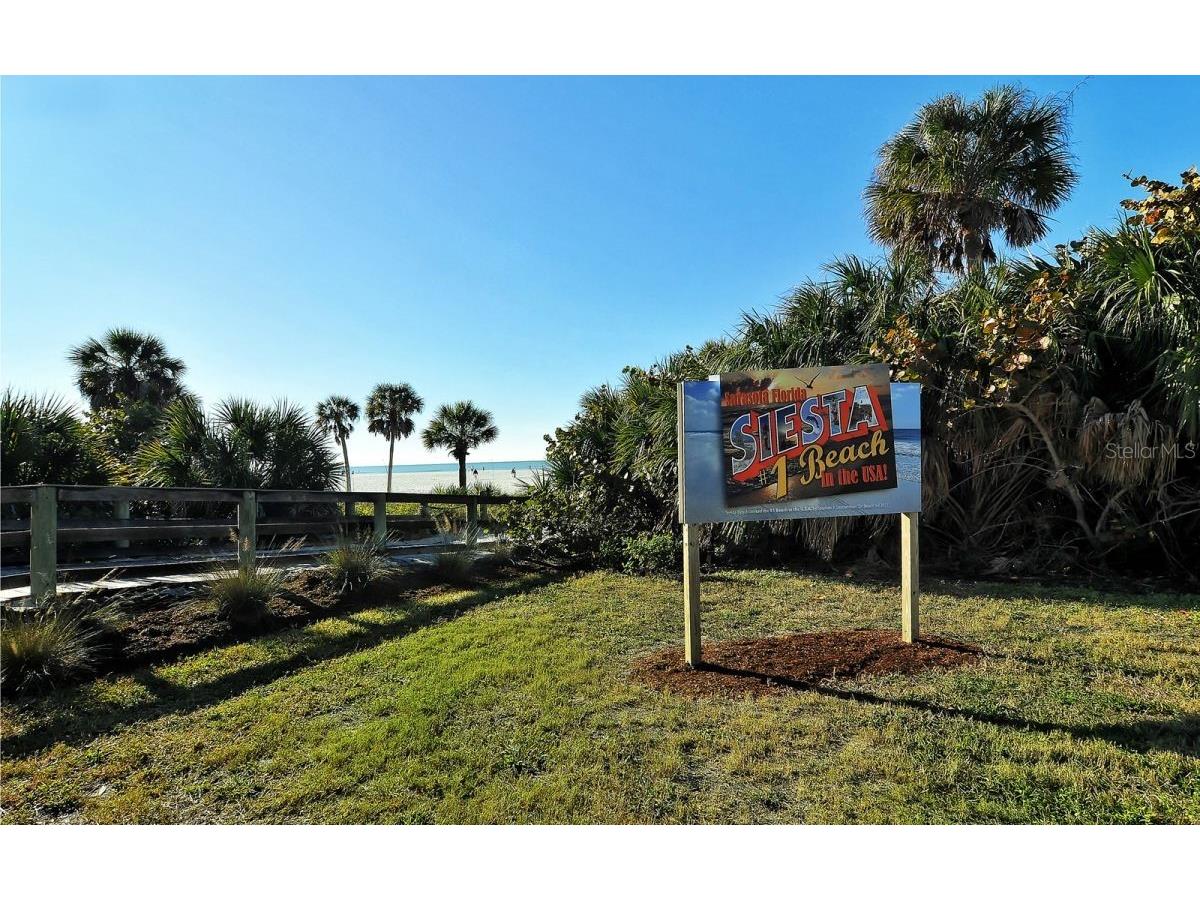 1250 N Portofino Drive #102MAR Sarasota FL 34242 A4522405 image54