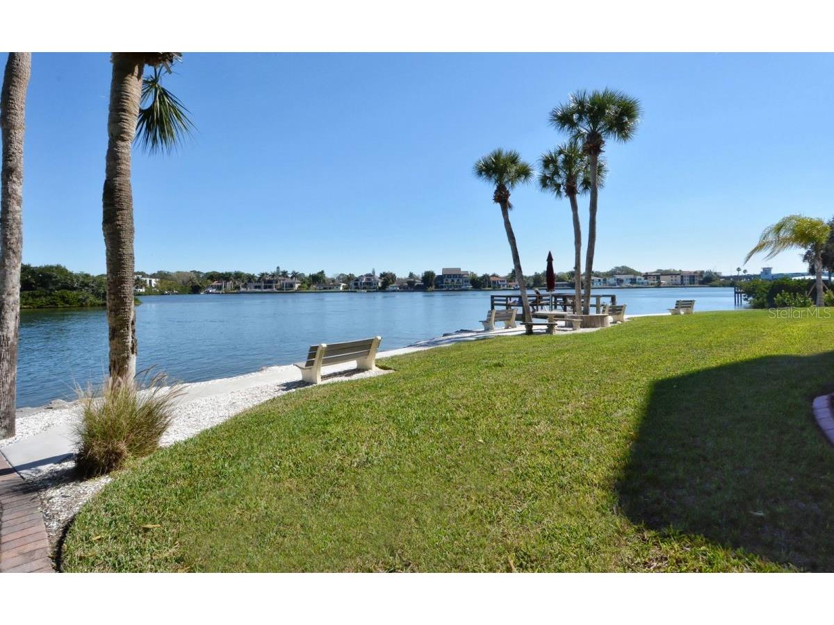 1250 N Portofino Drive #102MAR Sarasota FL 34242 A4522405 image61