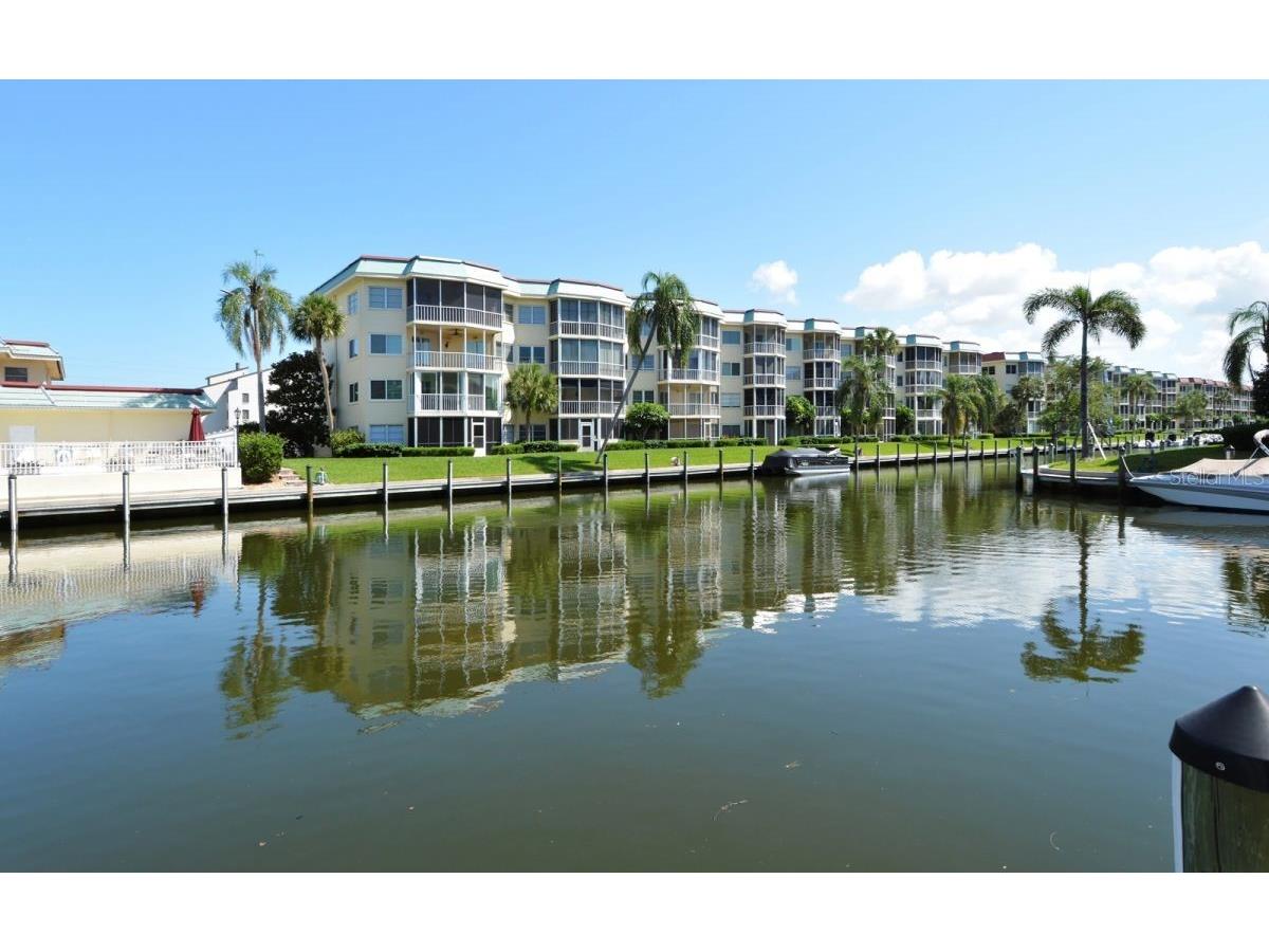 1250 N Portofino Drive #102MAR Sarasota FL 34242 A4522405 image62