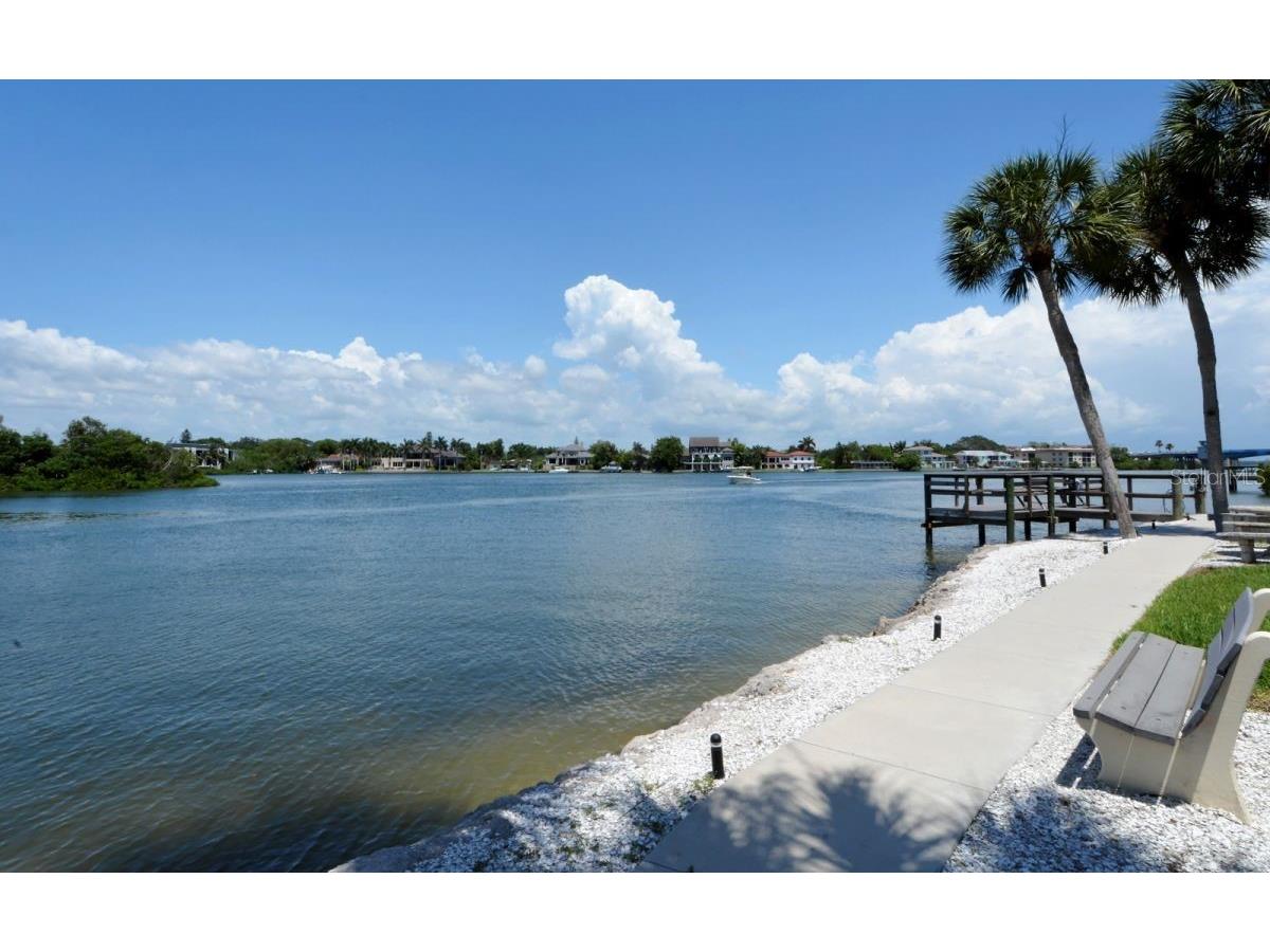 1250 N Portofino Drive #102MAR Sarasota FL 34242 A4522405 image63