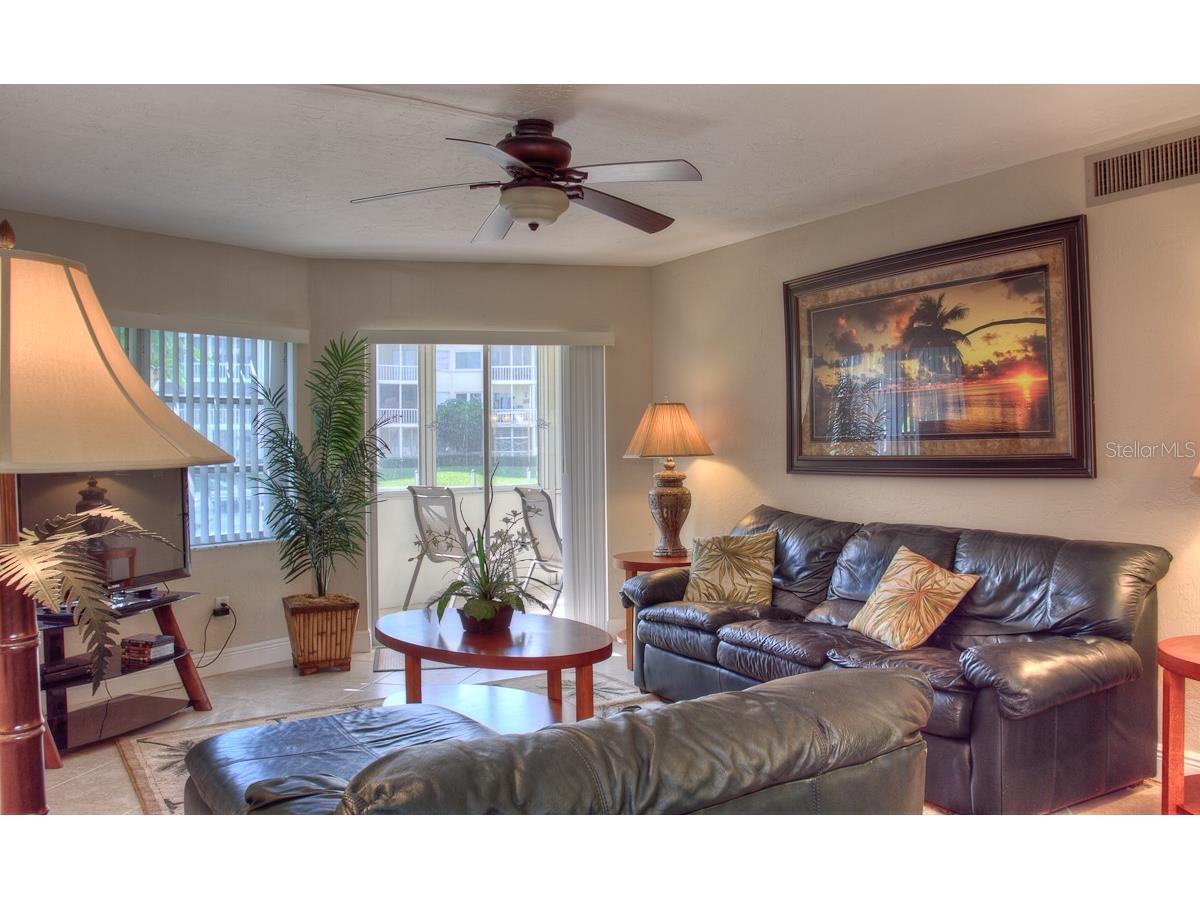 1250 N Portofino Drive #107MAR Sarasota FL 34242 A4120613 image11