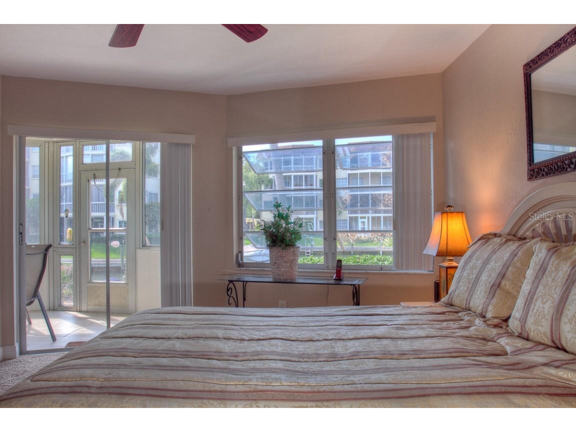 1250 N Portofino Drive #107MAR Sarasota FL 34242 A4120613 image16