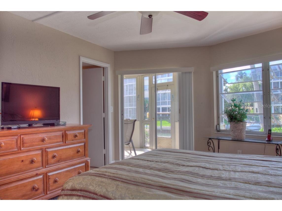 1250 N Portofino Drive #107MAR Sarasota FL 34242 A4120613 image17