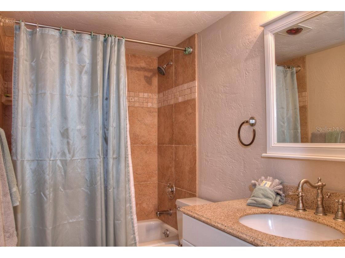 1250 N Portofino Drive #107MAR Sarasota FL 34242 A4120613 image20