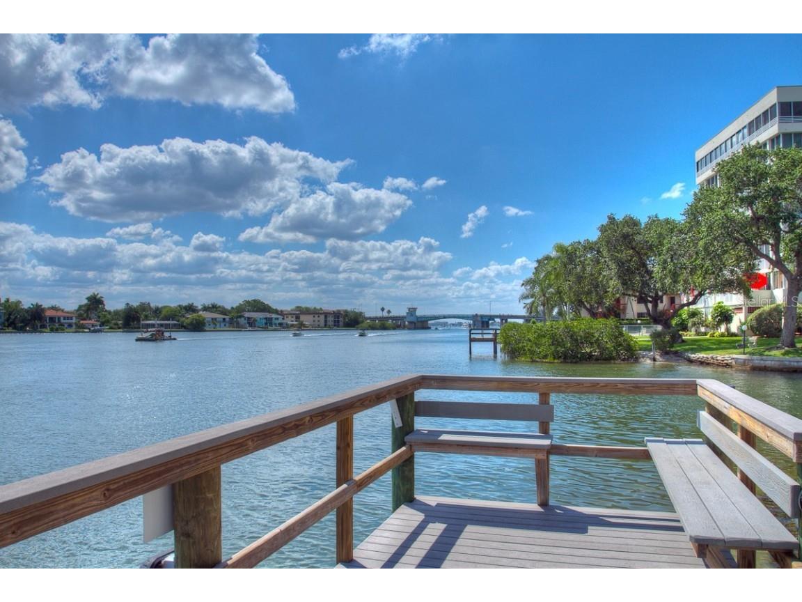 1250 N Portofino Drive #107MAR Sarasota FL 34242 A4120613 image25