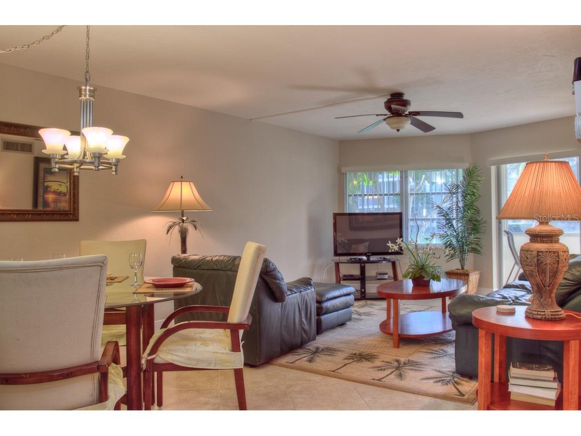 1250 N Portofino Drive #107MAR Sarasota FL 34242 A4120613 image5