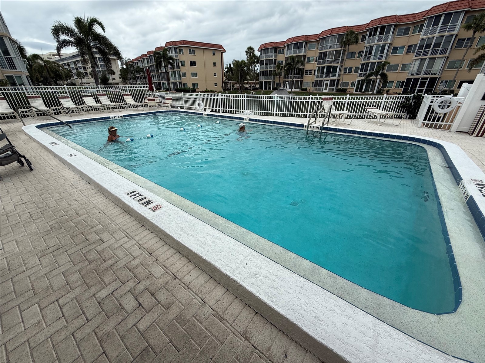 1250 N Portofino Drive #202 Sarasota FL 34242 A4695140 image32