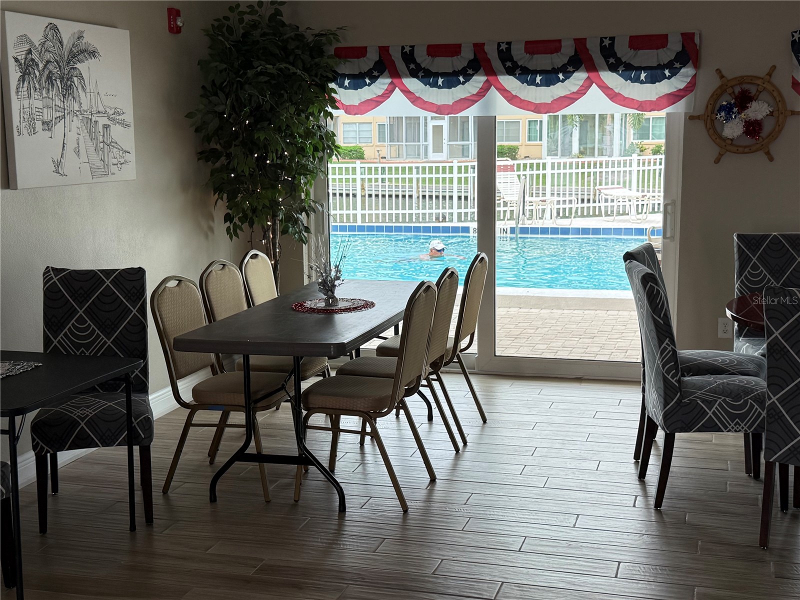 1250 N Portofino Drive #202 Sarasota FL 34242 A4695140 image50