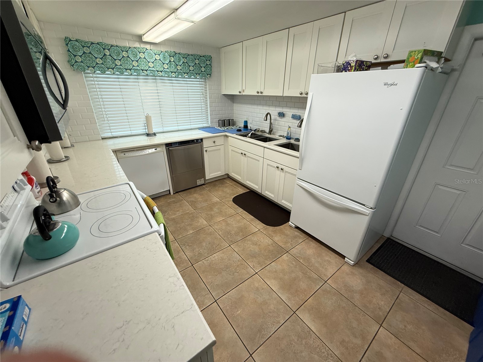 1250 N Portofino Drive #202 Sarasota FL 34242 A4695140 image51