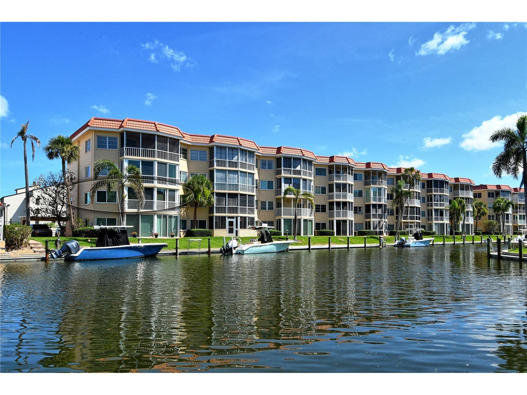 1250 N Portofino Drive #208 Sarasota FL 34242 A4654941 image1