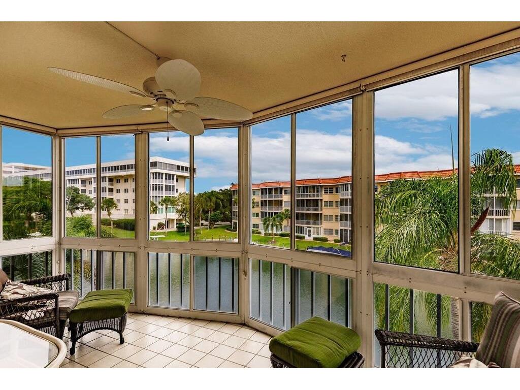 1250 N Portofino Drive #302 Sarasota FL 34242 A4660757 image3