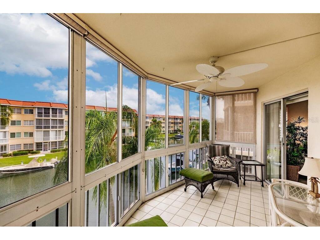 1250 N Portofino Drive #302 Sarasota FL 34242 A4660757 image4