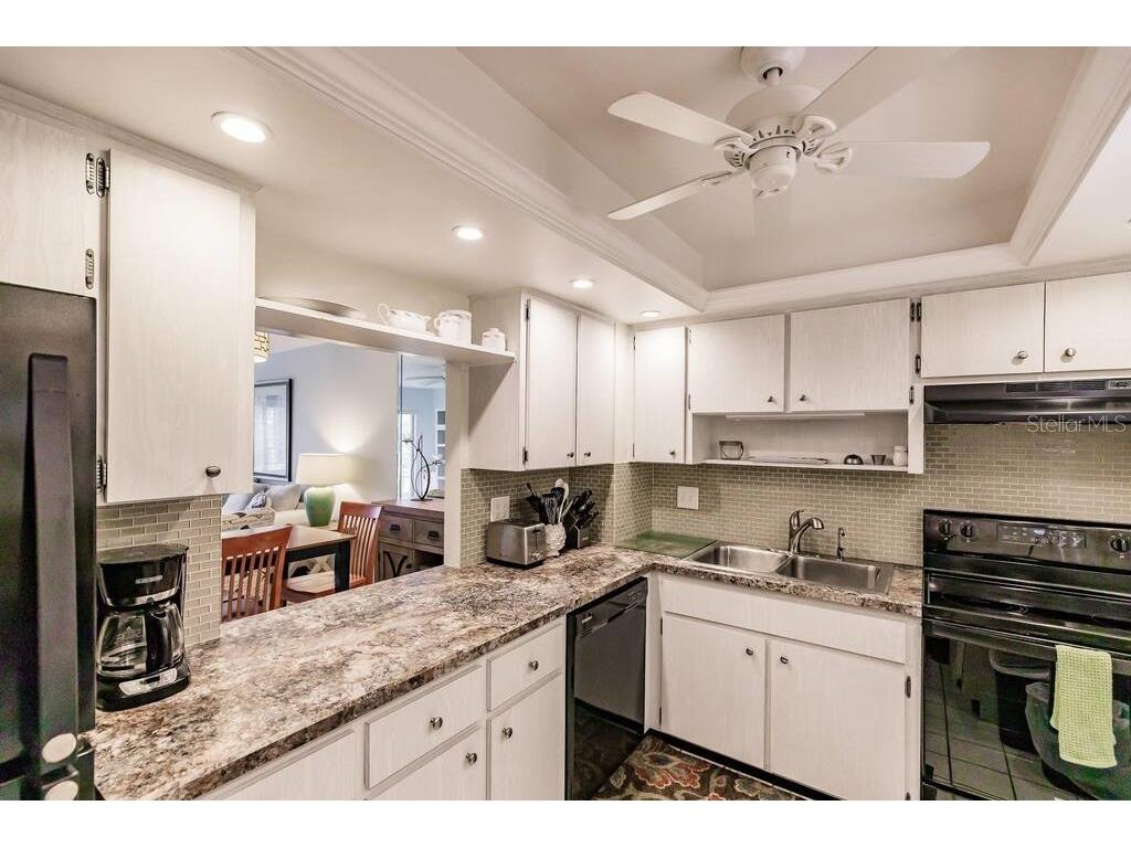 1250 N Portofino Drive #302 Sarasota FL 34242 A4660757 image8