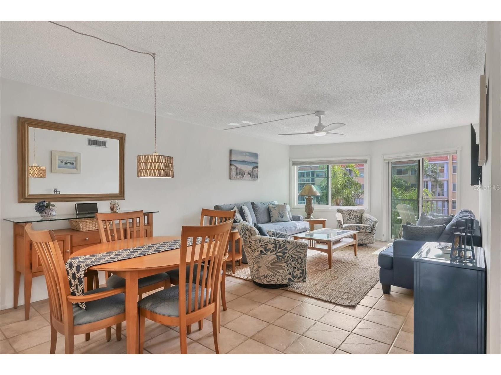 1250 N Portofino Drive #303 Sarasota FL 34242 A4672238 image11