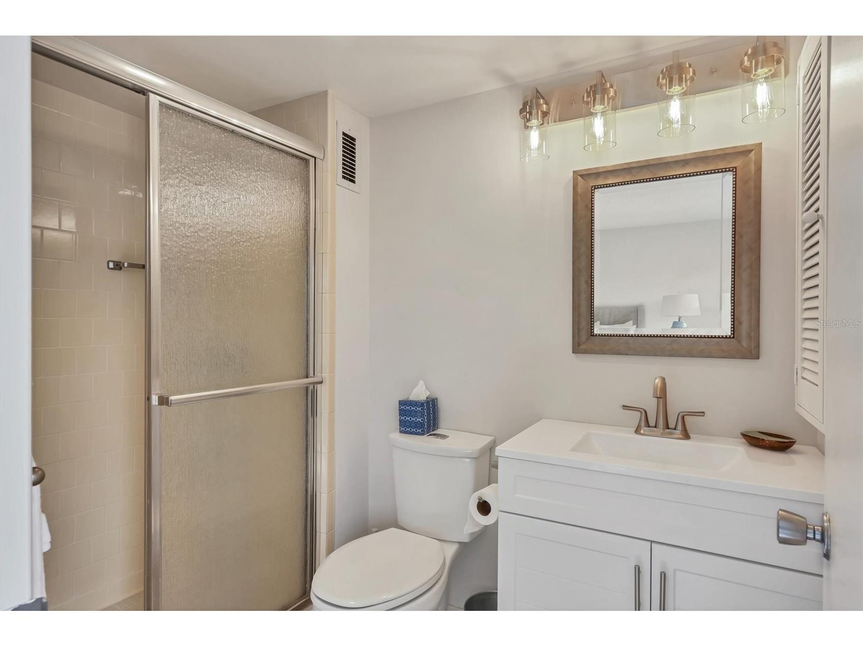 1250 N Portofino Drive #303 Sarasota FL 34242 A4672238 image20