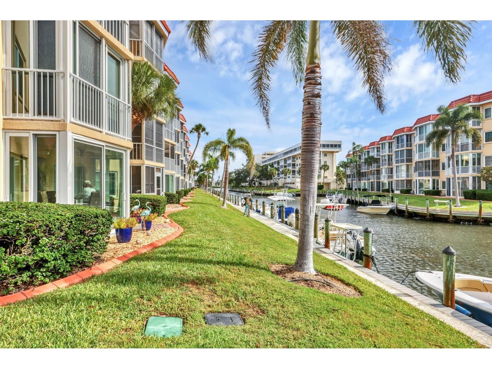 1250 N Portofino Drive #303 Sarasota FL 34242 A4672238 image23